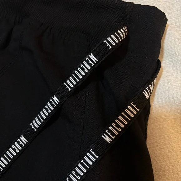 🖤 Scrub Jogger Pants - Med Couture Touch - Small Petite - Black 🖤 - Picture 3 of 4
